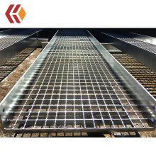 Professional Manufacture Galvanized Steel Grating With Kick Plate for Industrial project